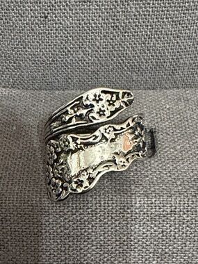 #2 - Vintage silver tone spoon ring - Size 8